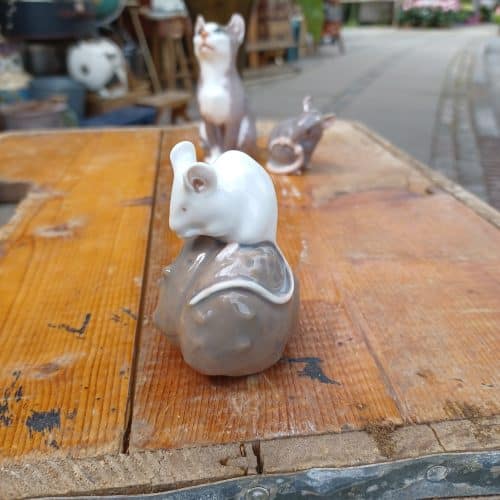 Skøn lille hvid mus på sten fra Royal Copenhagen.