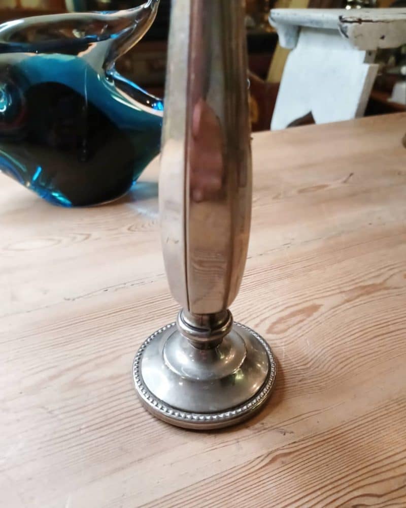 Fin lille sølvplet vase