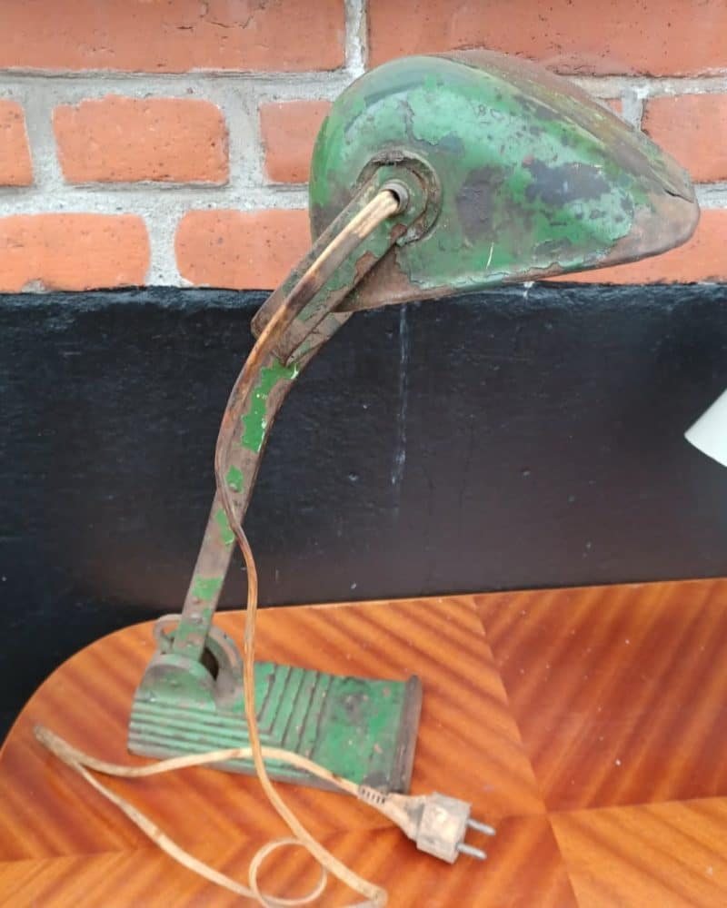 Original bauhaus tysk industriel vintage Horax bankerslampe med metal skærm.