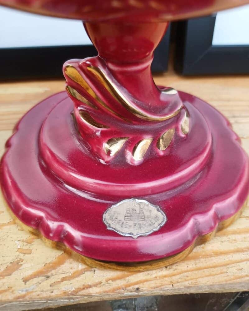 Fantastisk sæt Rød Rubin i keramik med rød glasur og guldkant
