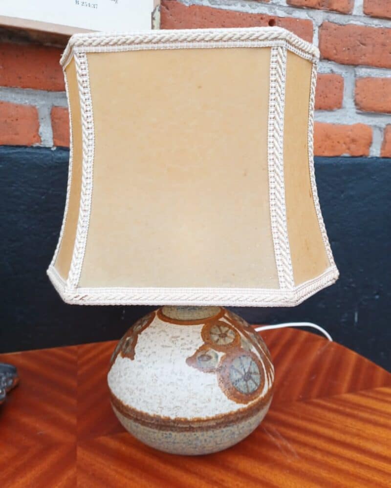 Fantastisk lille Søholm lampe i keramik.