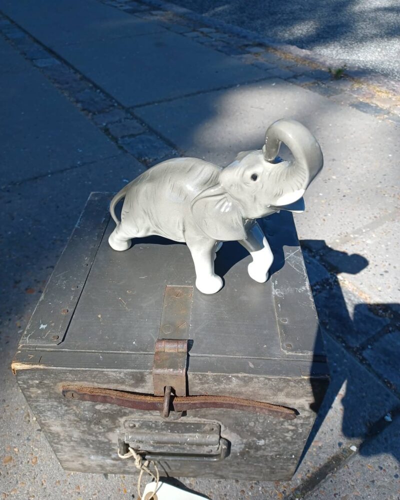 Rigtig flot Cortendorf keramik elefant.