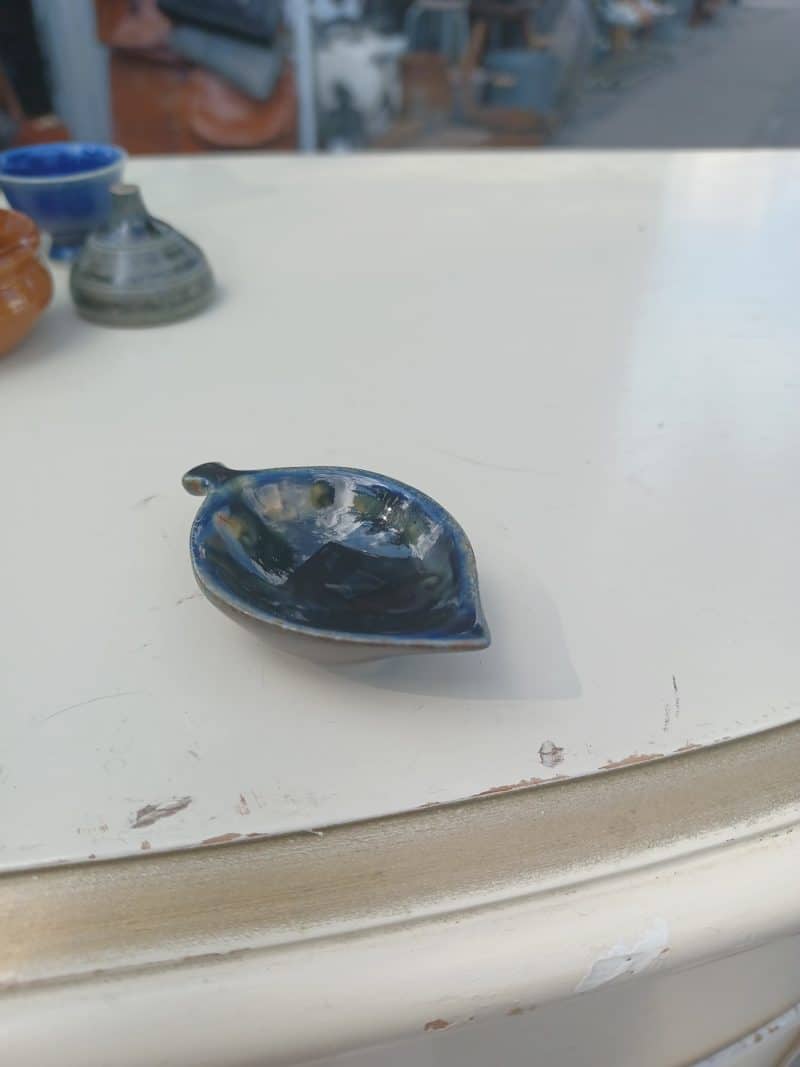 Fantastisk flot keramik miniature i super smuk glasu
