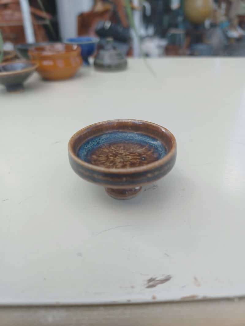 Fantastisk flot keramik miniature i super smuk glasur.