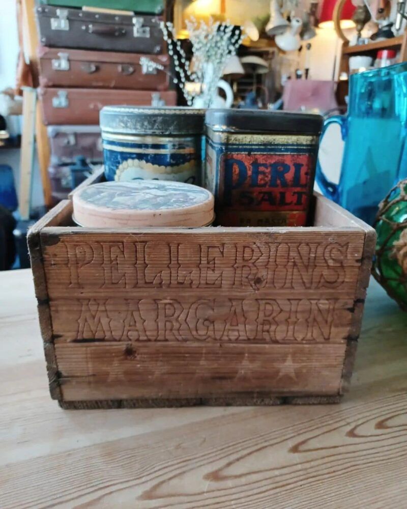 Fantastisk gammel Pellerins Margarine kasse.
