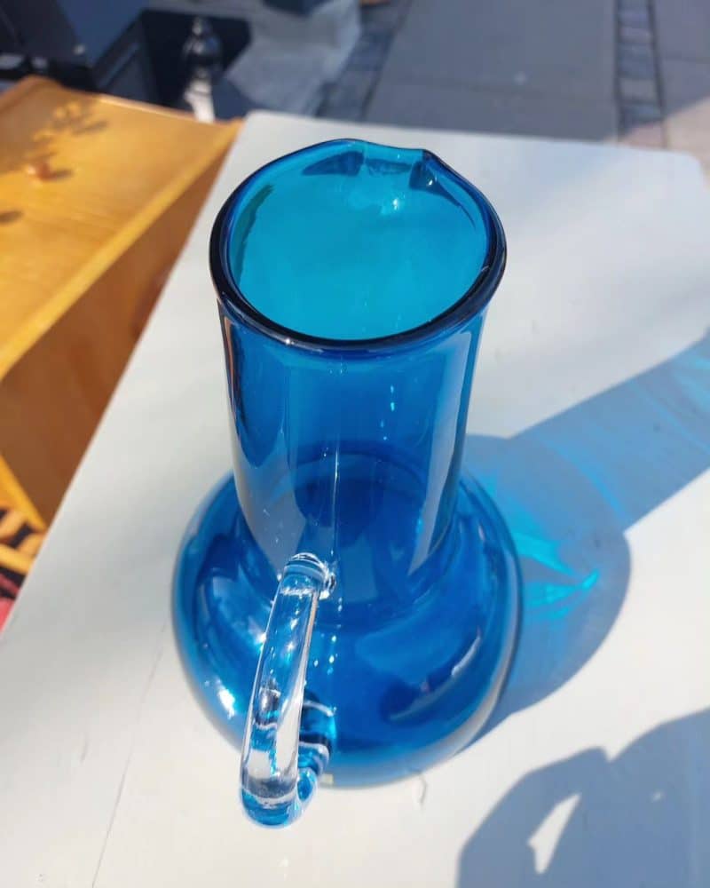 Se lige denne flotte blå glas kande fra "Glaset" Sverige.