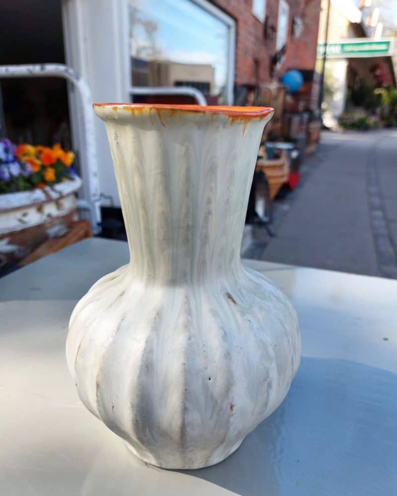 Fantastisk flot grålig/orange g3 vase fra Upsala-Ekeby