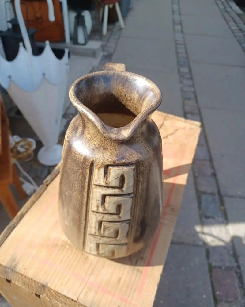 Flot Løvemose keramik kande.