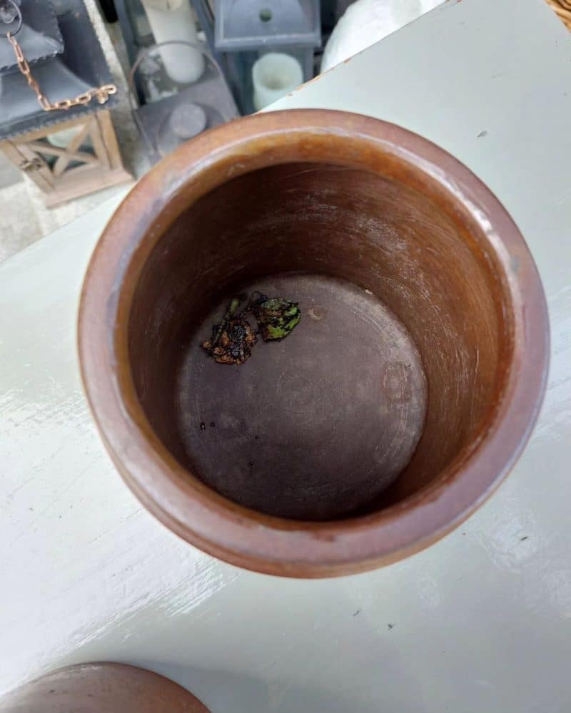 Flot 2 liters keramik syltekrukke fra Vallakra. 