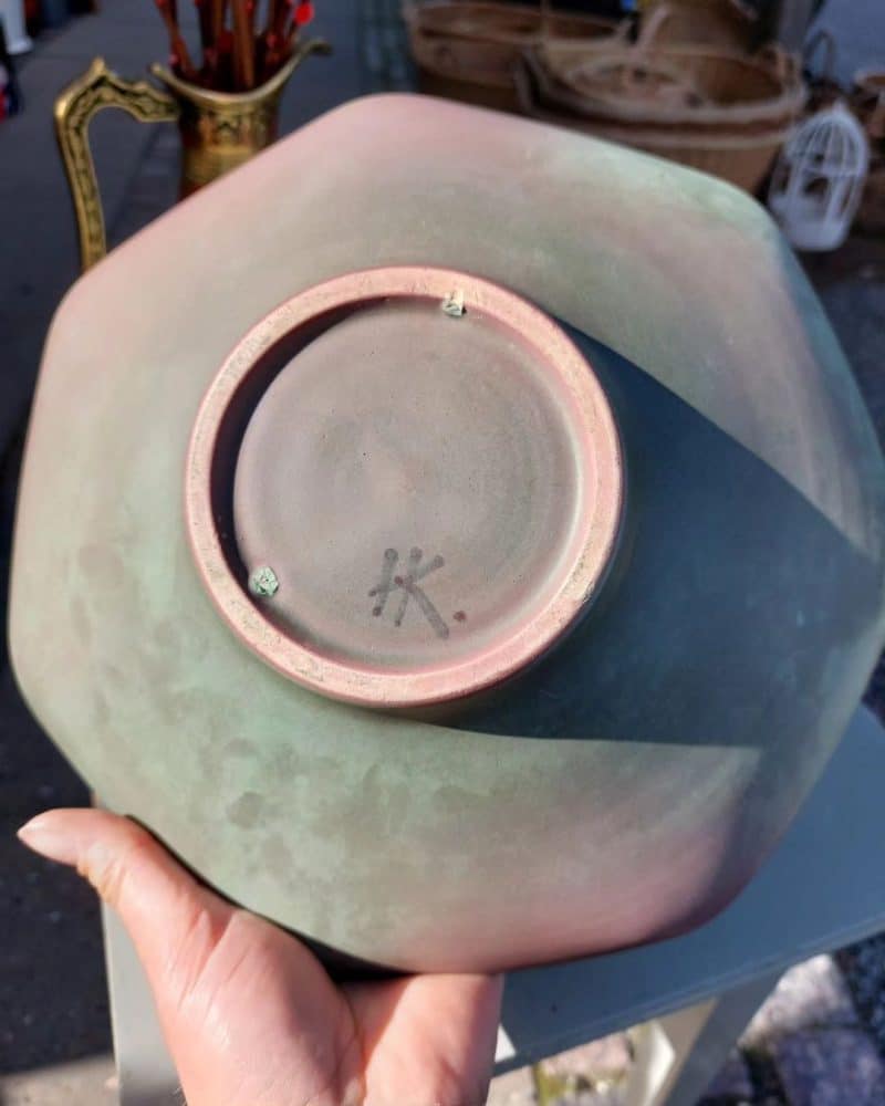 Fantastisk keramik skål muligvis af Alf Brüno Valentin Karlsson for Hällinge Keramik.