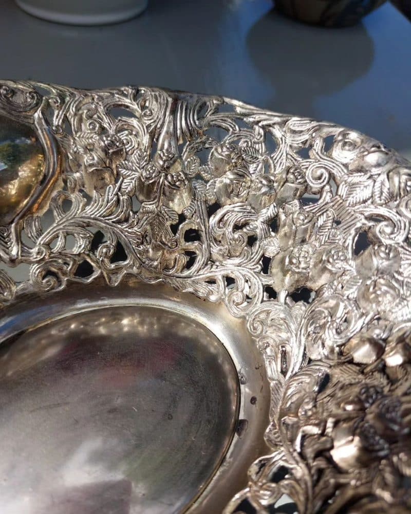Fantastisk lille "filigran" skål i sølvplet.