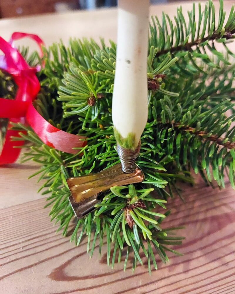Fantastisk antik fluesvamp med klemme til juletræet. 