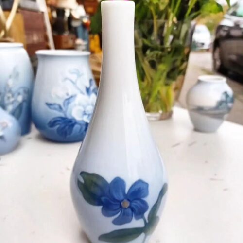 Skøn lille porcelæns vase fra Bing og Grøndahl. 